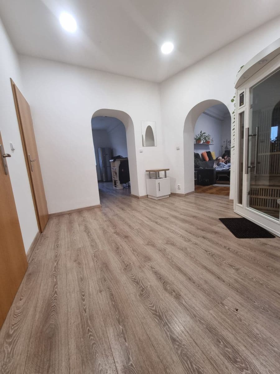 Predaj bytu 2-izbový 73 m², Basilejské náměstí, Praha, Praha Predaj bytu 2-izbový 73 m², Basilejské náměstí, Praha, Praha