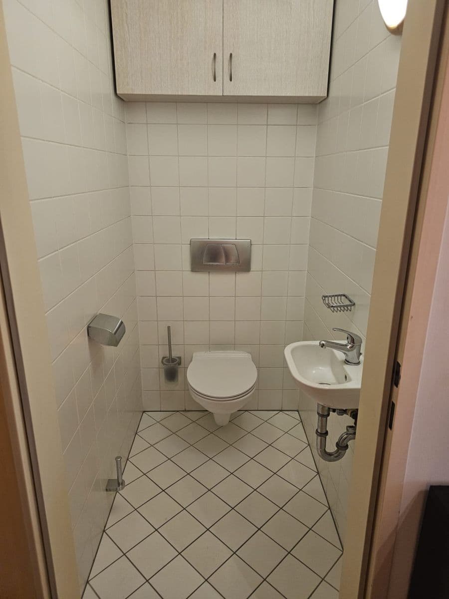 Prenájom bytu 2-izbový 82 m², U Zvonařky, Praha, Praha Prenájom bytu 2-izbový 82 m², U Zvonařky, Praha, Praha