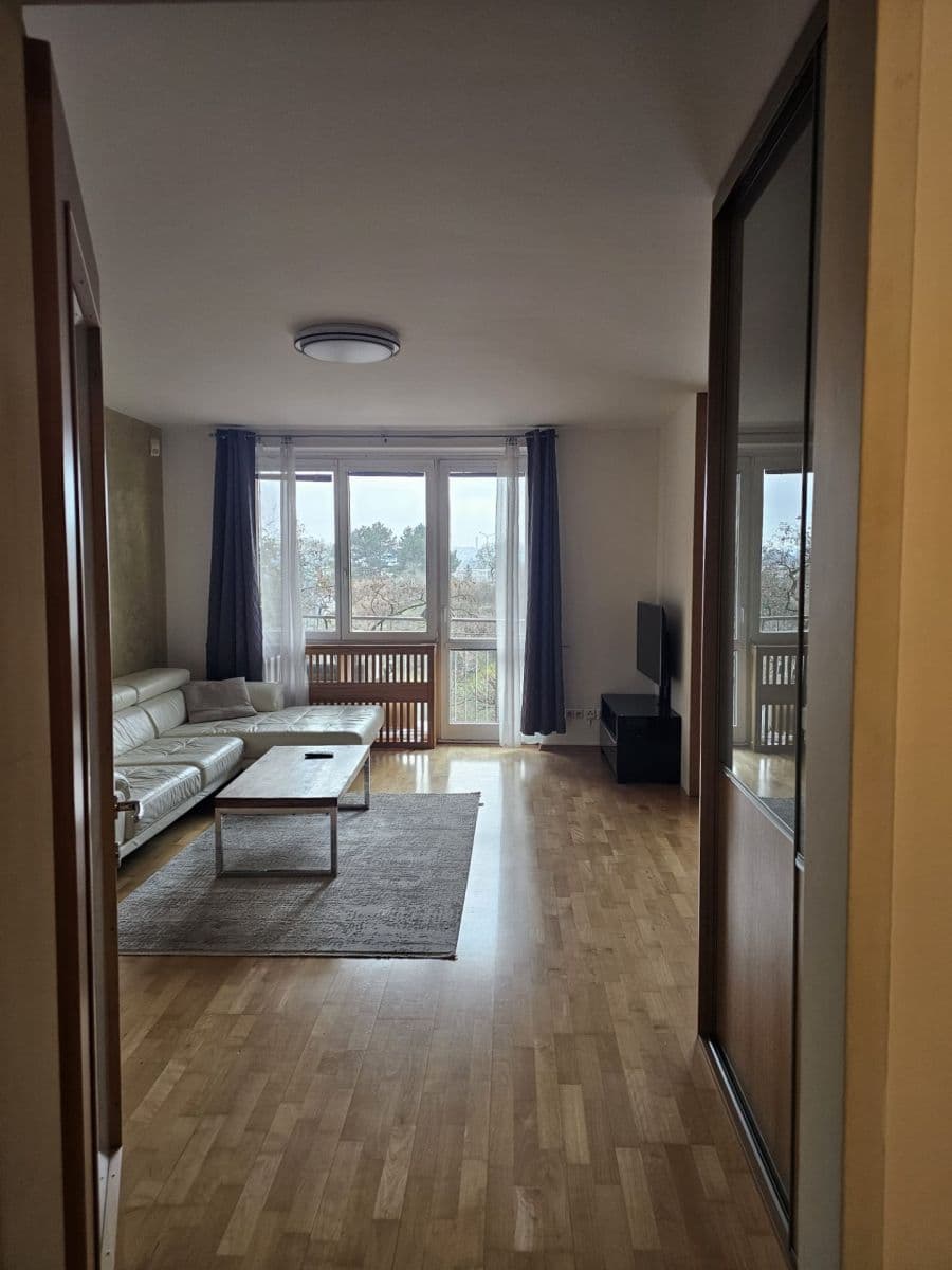 Prenájom bytu 2-izbový 82 m², U Zvonařky, Praha, Praha Prenájom bytu 2-izbový 82 m², U Zvonařky, Praha, Praha