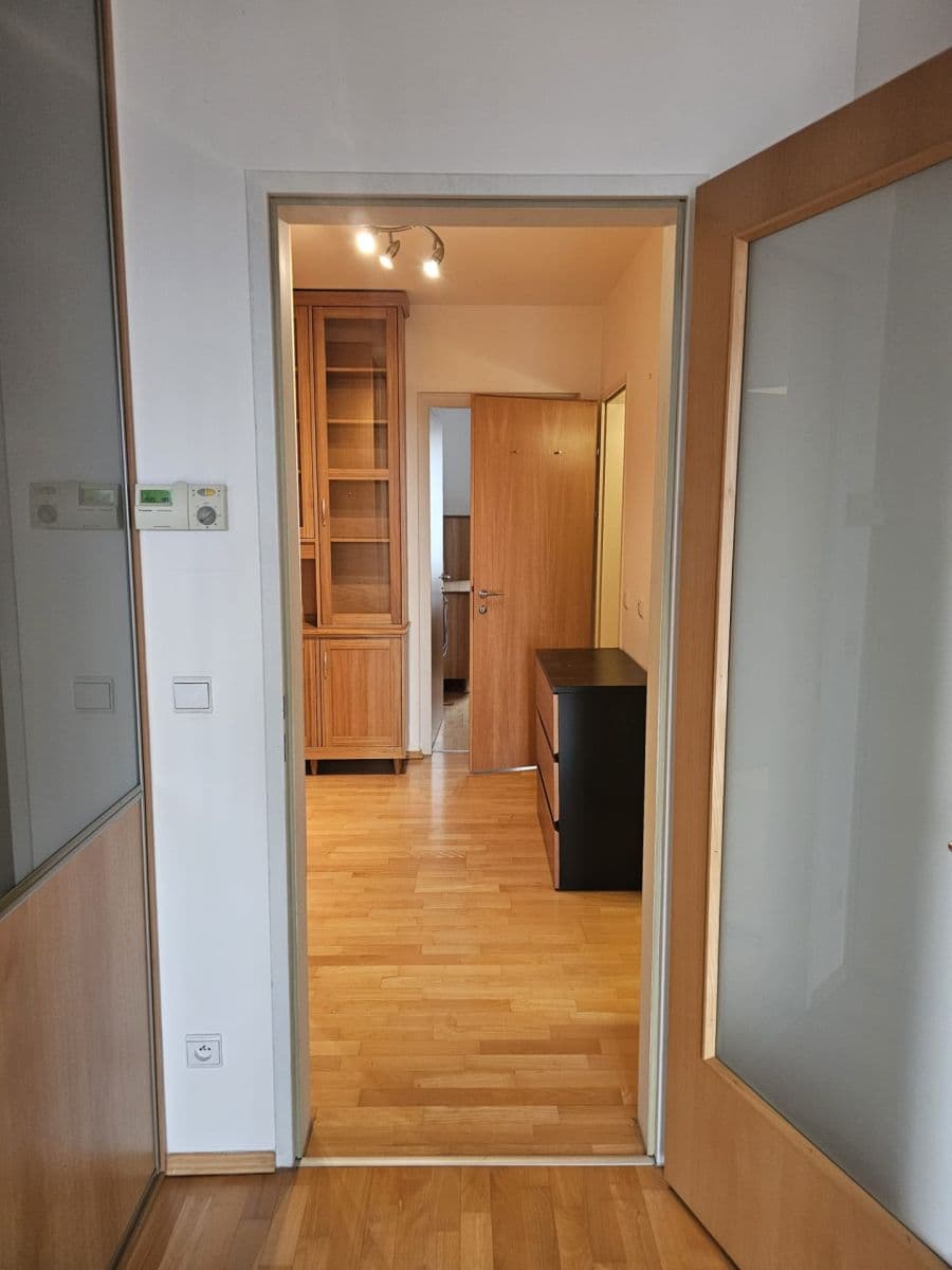 Prenájom bytu 2-izbový 82 m², U Zvonařky, Praha, Praha Prenájom bytu 2-izbový 82 m², U Zvonařky, Praha, Praha