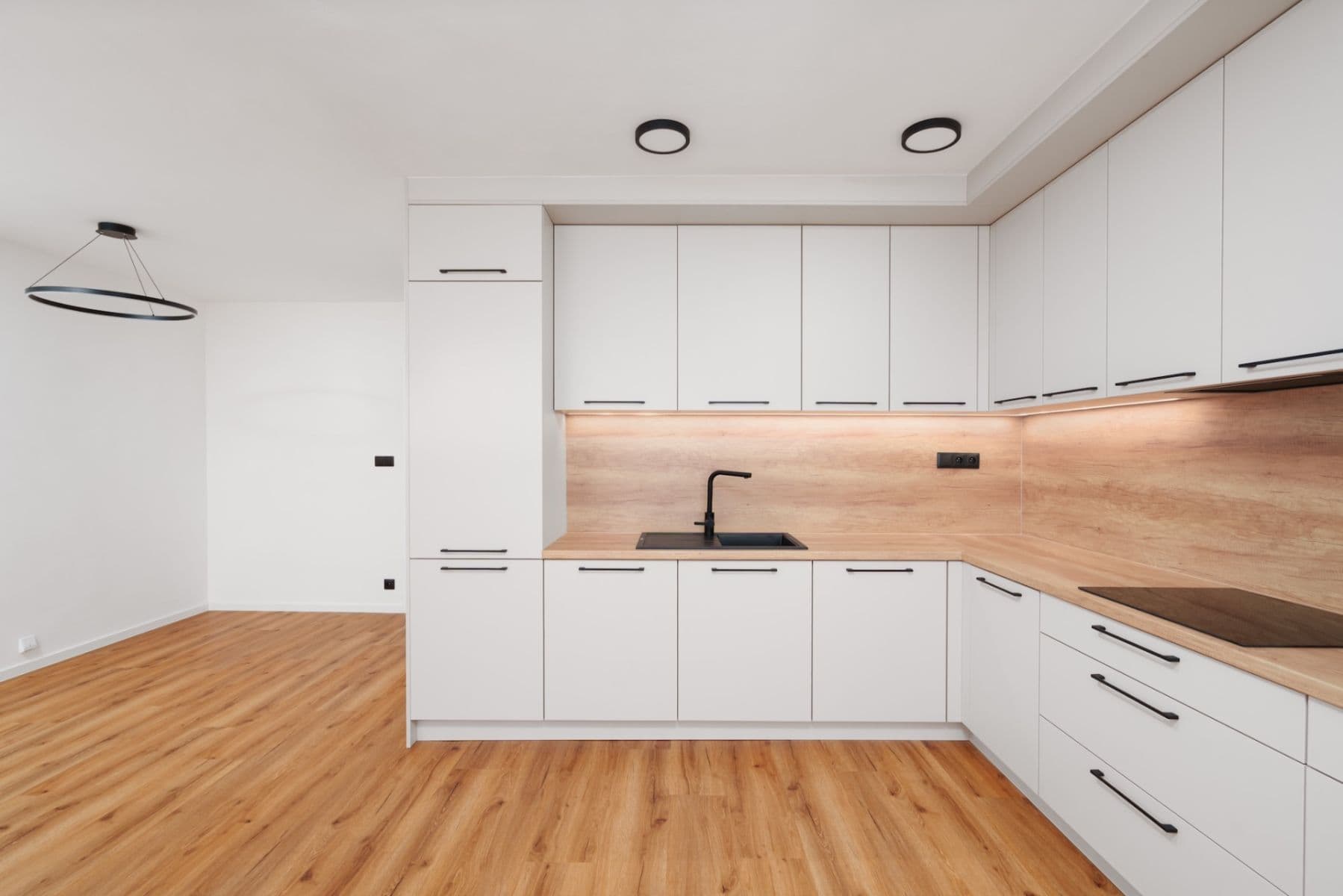 Predaj bytu 3-izbový 75 m², Alfonse Muchy, Litoměřice, Ústecký kraj Predaj bytu 3-izbový 75 m², Alfonse Muchy, Litoměřice, Ústecký kraj