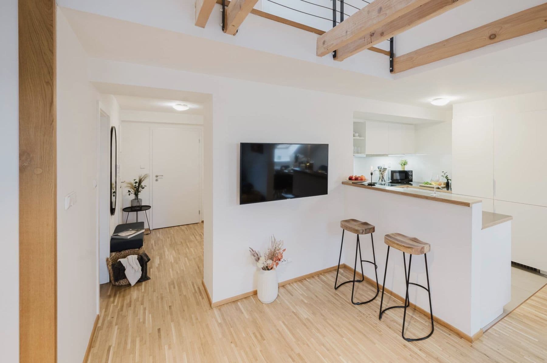 Prenájom bytu 100 m², Milíčova, Praha, Praha Prenájom bytu 100 m², Milíčova, Praha, Praha