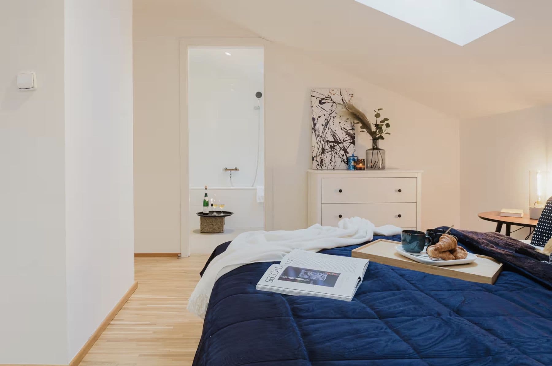 Prenájom bytu 100 m², Milíčova, Praha, Praha Prenájom bytu 100 m², Milíčova, Praha, Praha