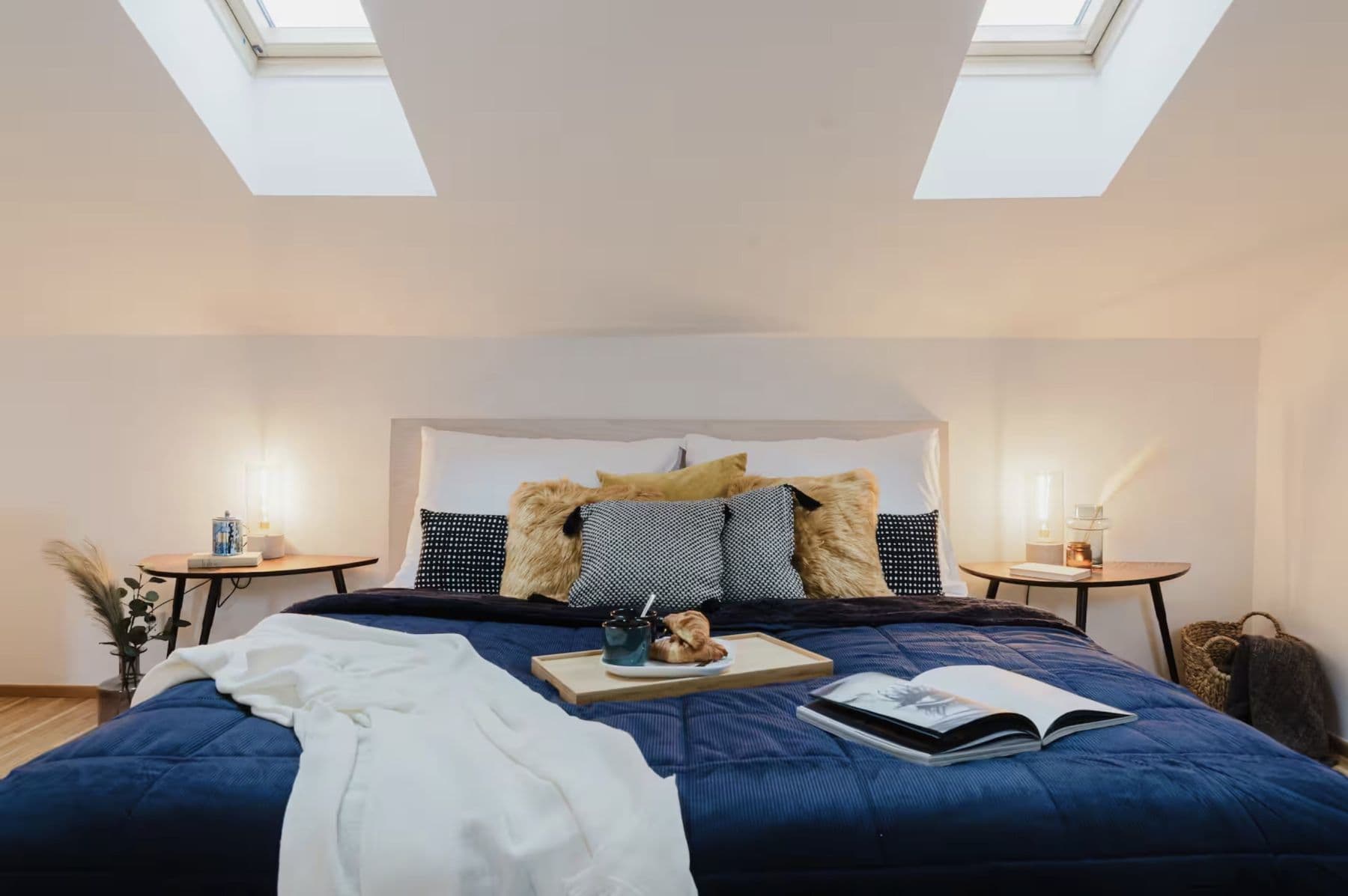 Prenájom bytu 100 m², Milíčova, Praha, Praha Prenájom bytu 100 m², Milíčova, Praha, Praha