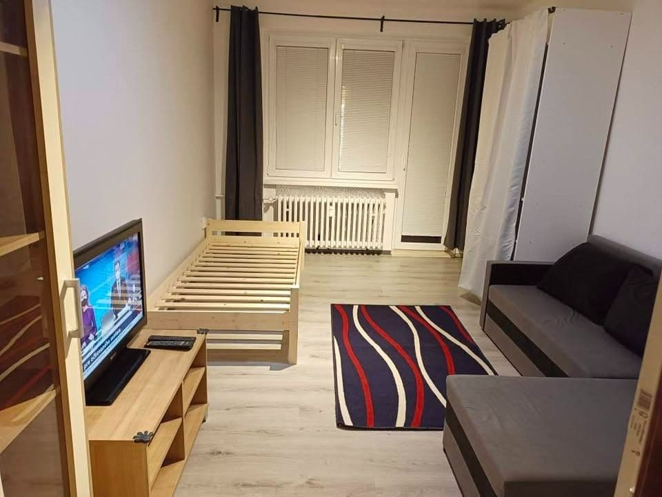 Prenájom bytu 2-izbový 56 m², Sečovská, Ružinov, Bratislavský kraj Prenájom bytu 2-izbový 56 m², Sečovská, Ružinov, Bratislavský kraj