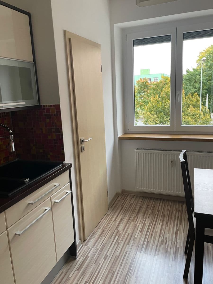 Prenájom bytu 1-izbový 42 m², Klatovská třída, Plzeň, Plzeňský kraj Prenájom bytu 1-izbový 42 m², Klatovská třída, Plzeň, Plzeňský kraj