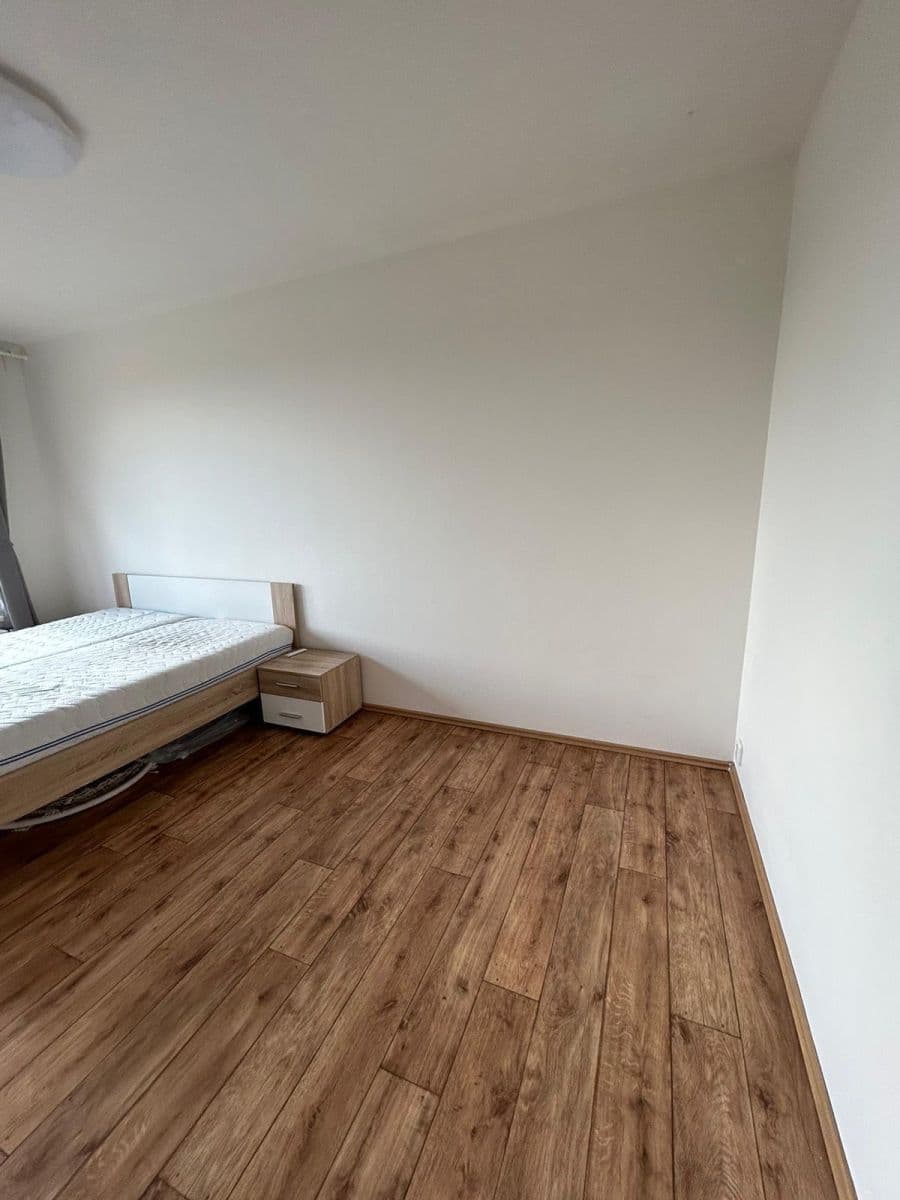 Prenájom bytu 2-izbový 74 m², Marty Krásové, Praha, Praha Prenájom bytu 2-izbový 74 m², Marty Krásové, Praha, Praha