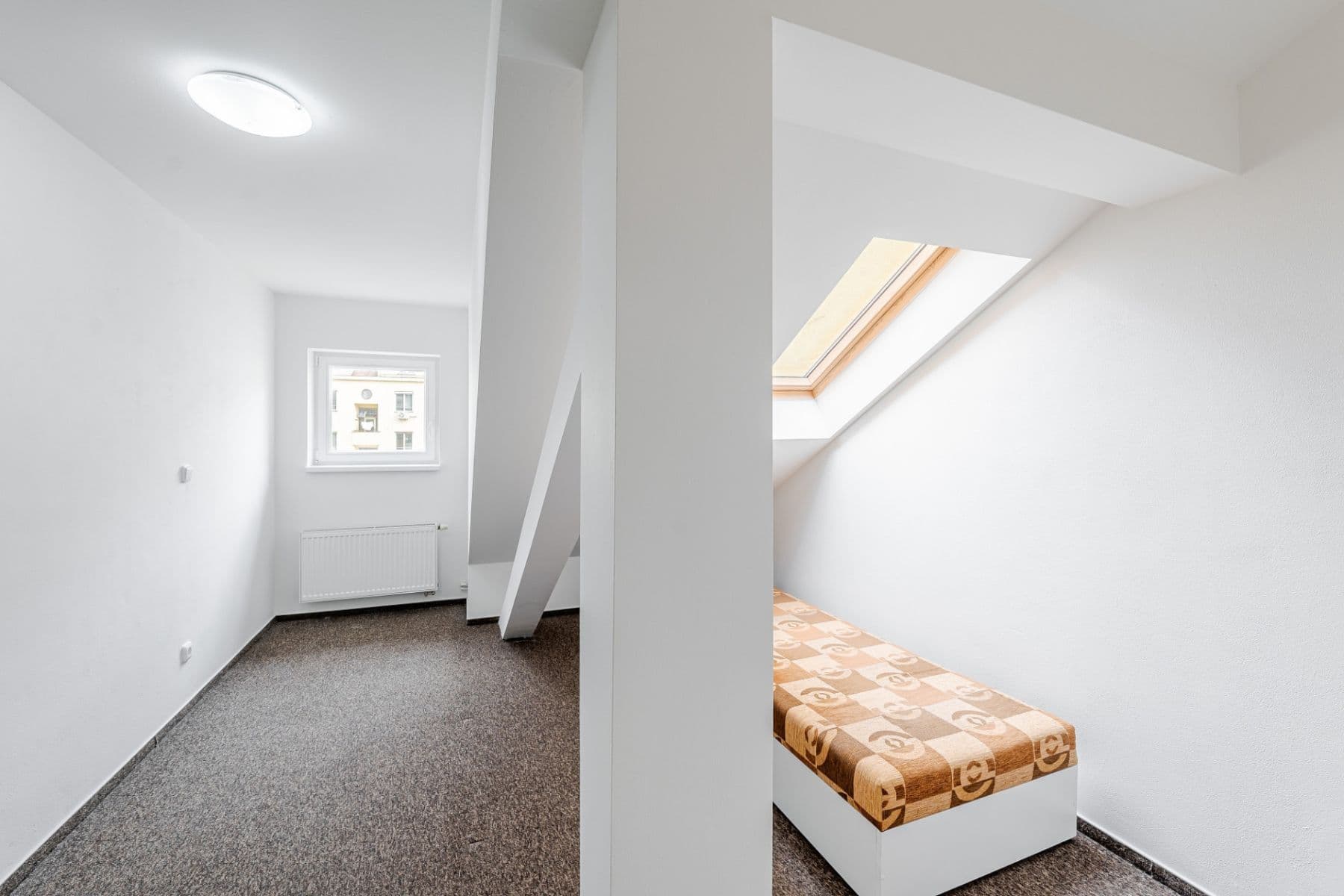 Prenájom bytu 3-izbový 100 m², Sudoměřská, Praha, Praha Prenájom bytu 3-izbový 100 m², Sudoměřská, Praha, Praha