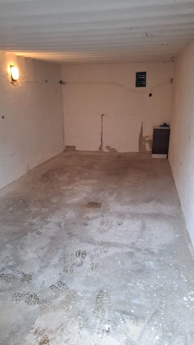 Prenájom garáže 15 m², Rezkova, Brno, Jihomoravský kraj Prenájom garáže 15 m², Rezkova, Brno, Jihomoravský kraj