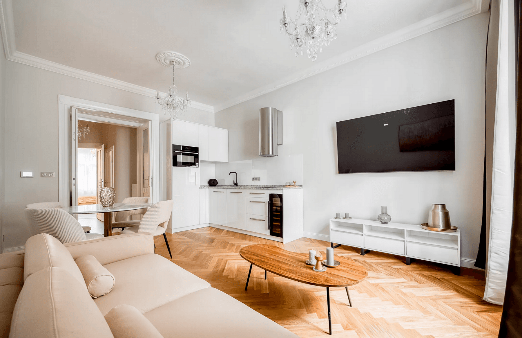 Prenájom bytu 1-izbový 48 m², Orelská, Praha, Praha Prenájom bytu 1-izbový 48 m², Orelská, Praha, Praha