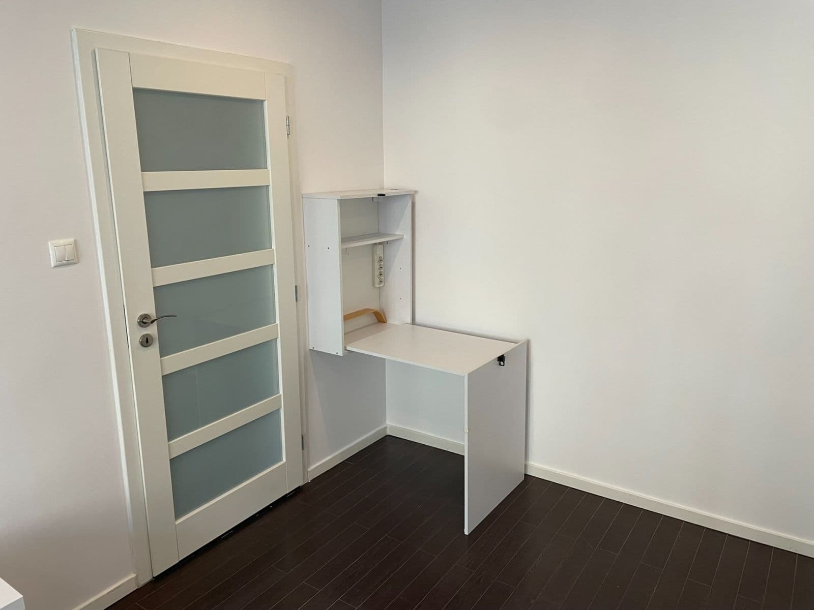 Prenájom bytu 2-izbový 54 m², Niťová, Ružinov, Bratislavský kraj Prenájom bytu 2-izbový 54 m², Niťová, Ružinov, Bratislavský kraj