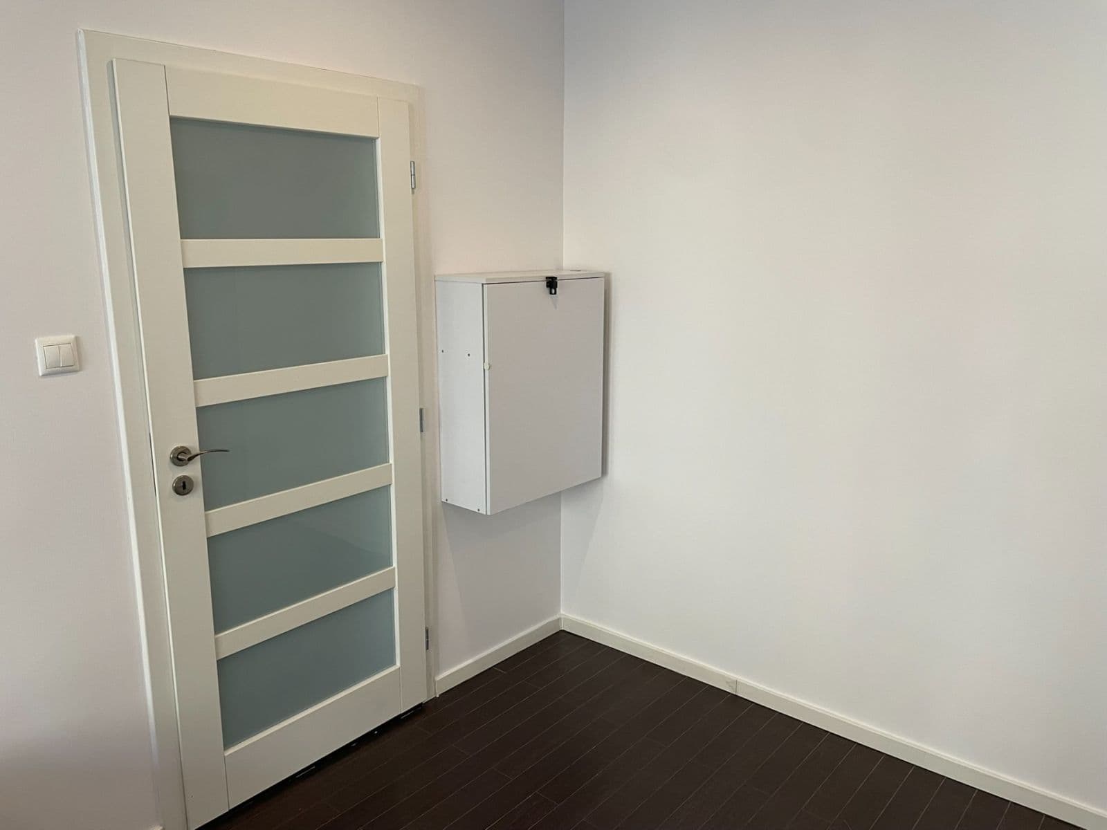 Prenájom bytu 2-izbový 54 m², Niťová, Ružinov, Bratislavský kraj Prenájom bytu 2-izbový 54 m², Niťová, Ružinov, Bratislavský kraj