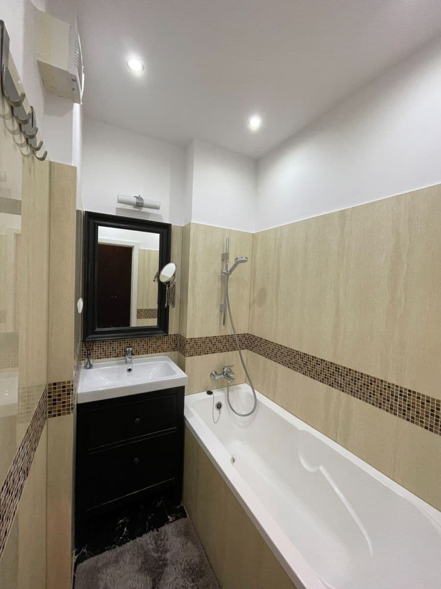 Prenájom bytu 2-izbový 54 m², Niťová, Ružinov, Bratislavský kraj Prenájom bytu 2-izbový 54 m², Niťová, Ružinov, Bratislavský kraj