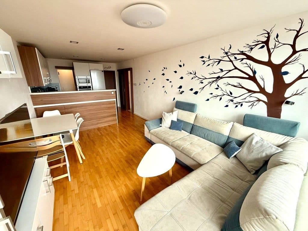 Predaj bytu 3-izbový 65 m², Dvorská, Liberec, Liberecký kraj Predaj bytu 3-izbový 65 m², Dvorská, Liberec, Liberecký kraj