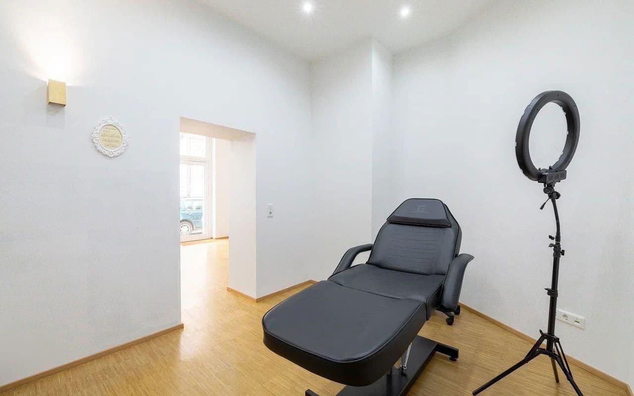 Prenájom kancelárie 55 m², Dasselstr. 70, Köln, Severné Porýnie - Westfálsko Prenájom kancelárie 55 m², Dasselstr. 70, Köln, Severné Porýnie - Westfálsko