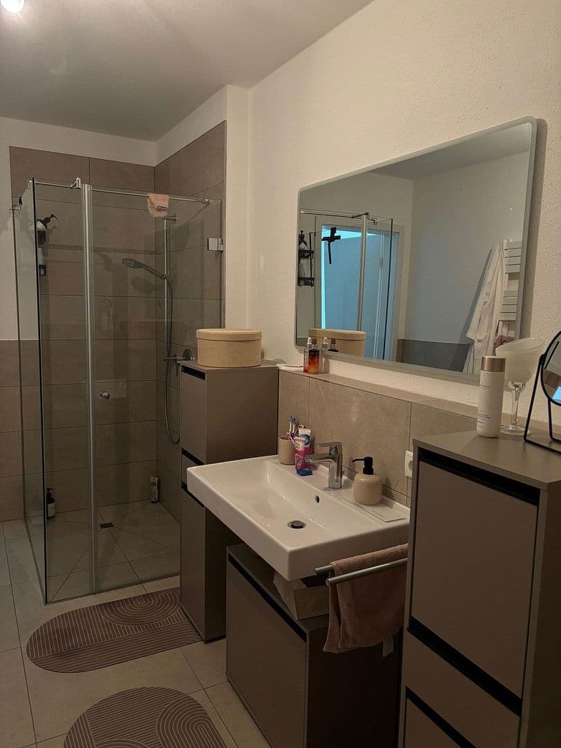 Prenájom bytu 3-izbový 83 m², Bahnhofstr. 18b, Grafing, Bavorsko Prenájom bytu 3-izbový 83 m², Bahnhofstr. 18b, Grafing, Bavorsko