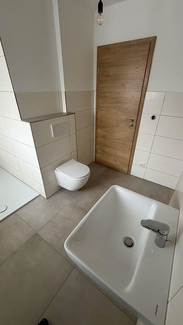 Prenájom bytu 4-izbový 89 m², Hardenbergplatz 8, Nürnberg, Bavorsko Prenájom bytu 4-izbový 89 m², Hardenbergplatz 8, Nürnberg, Bavorsko