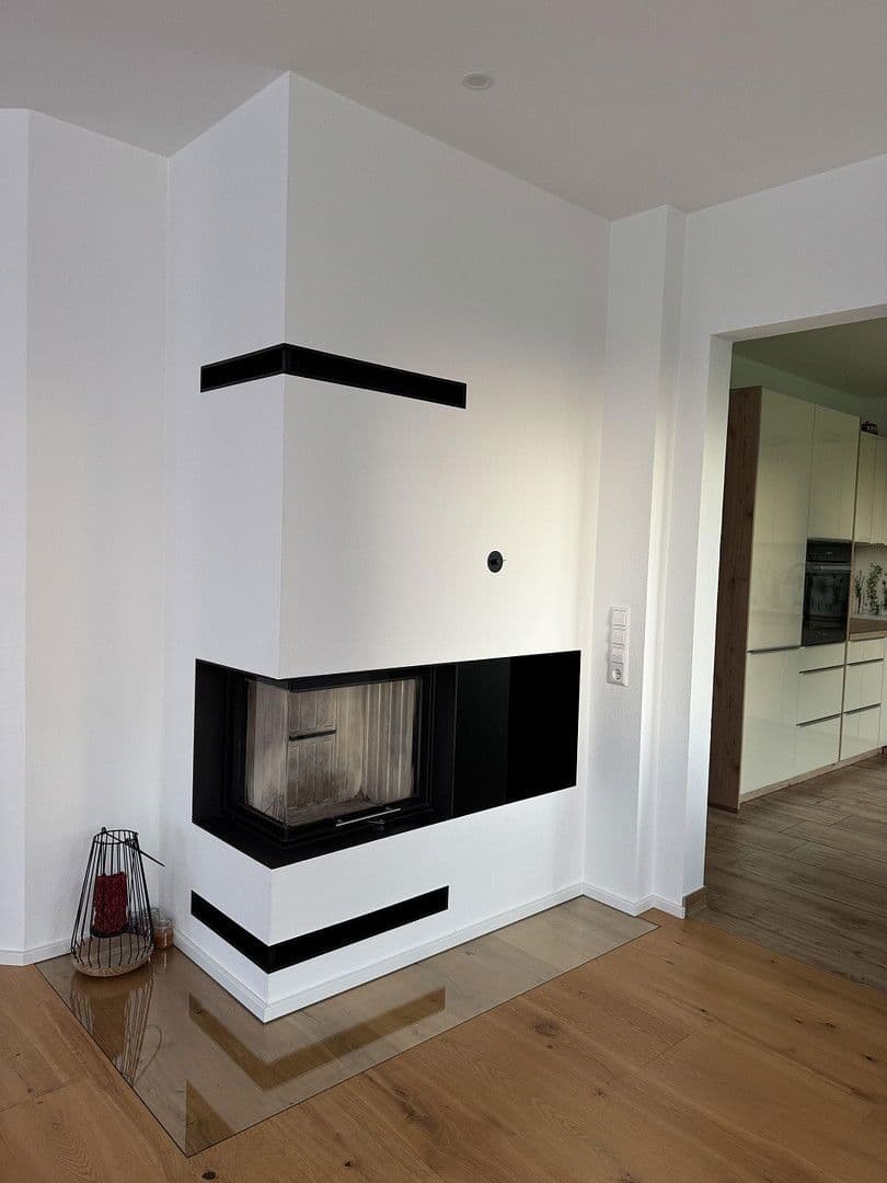 Predaj domu 227 m², pozemek 639 m², Laupheim, Bádensko-Wurttembersko Predaj domu 227 m², pozemek 639 m², Laupheim, Bádensko-Wurttembersko