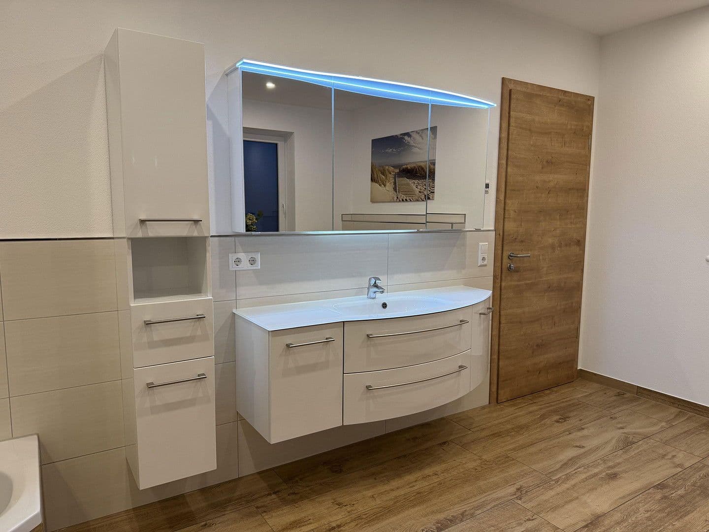 Predaj domu 227 m², pozemek 639 m², Laupheim, Bádensko-Wurttembersko Predaj domu 227 m², pozemek 639 m², Laupheim, Bádensko-Wurttembersko