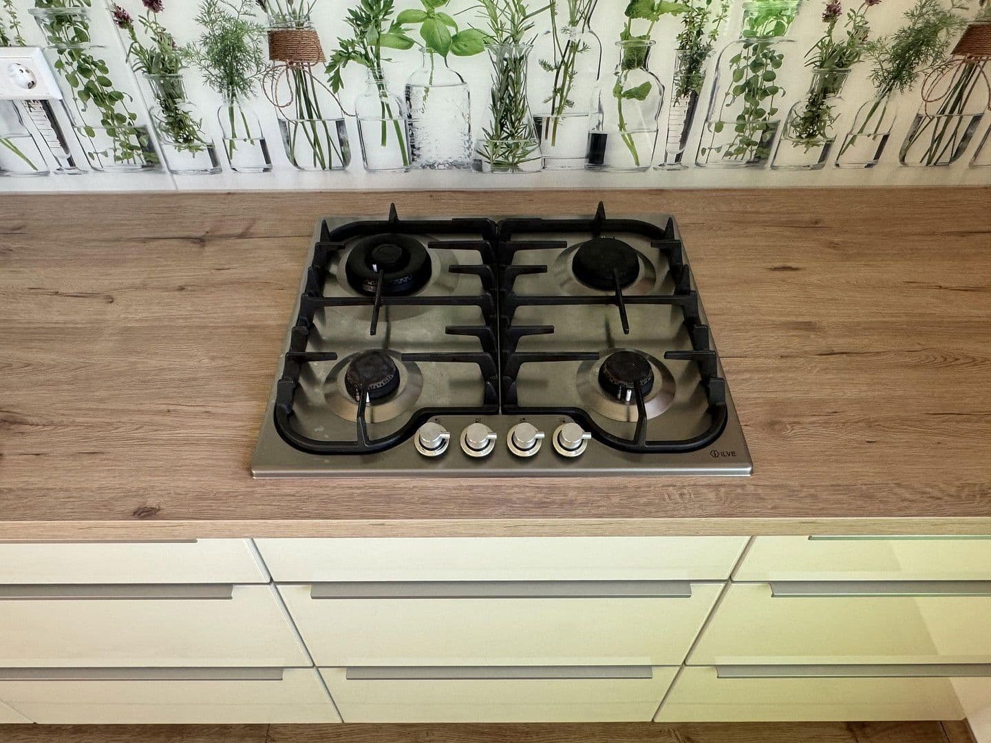 Predaj domu 227 m², pozemek 639 m², Laupheim, Bádensko-Wurttembersko Predaj domu 227 m², pozemek 639 m², Laupheim, Bádensko-Wurttembersko