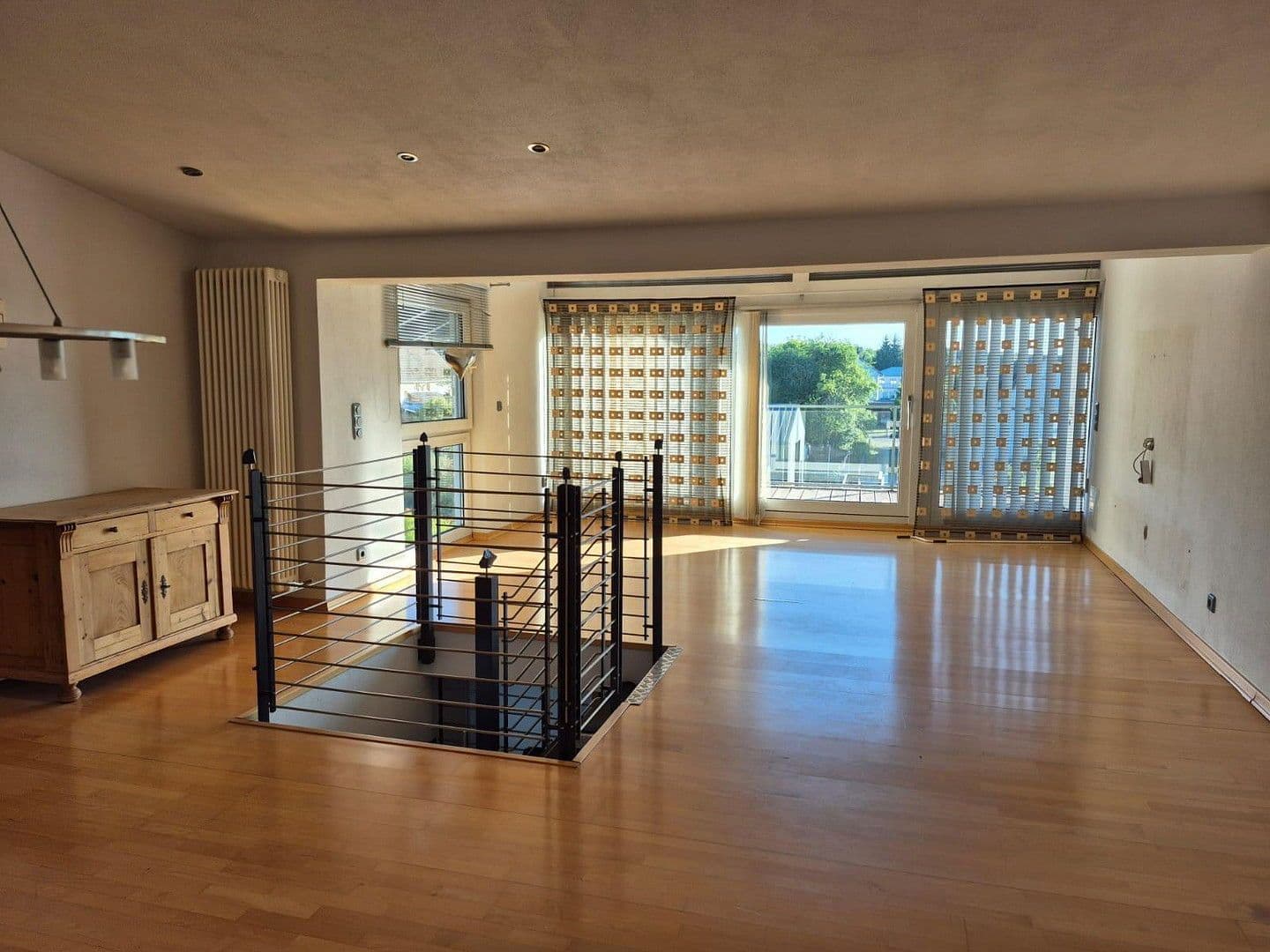 Prenájom bytu 4-izbový 132 m², Argenthal, Porýnie-Falcko Prenájom bytu 4-izbový 132 m², Argenthal, Porýnie-Falcko