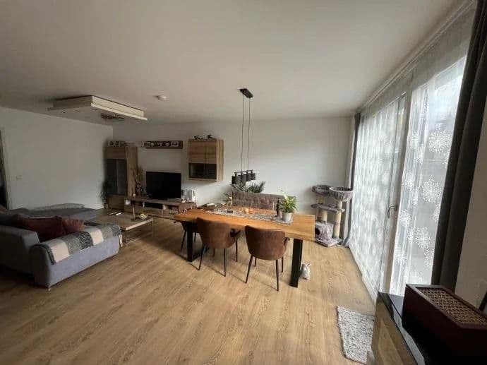 Prenájom bytu 3-izbový 80 m², Schlierbachstraße 17, Hetzles, Bavorsko Prenájom bytu 3-izbový 80 m², Schlierbachstraße 17, Hetzles, Bavorsko