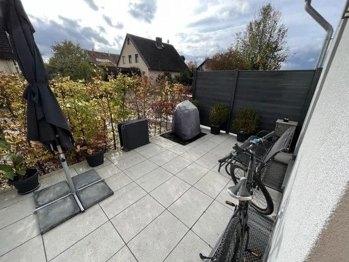 Prenájom bytu 3-izbový 80 m², Schlierbachstraße 17, Hetzles, Bavorsko Prenájom bytu 3-izbový 80 m², Schlierbachstraße 17, Hetzles, Bavorsko