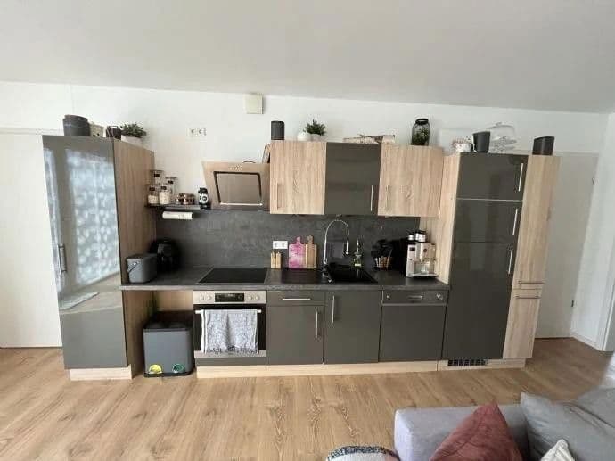 Prenájom bytu 3-izbový 80 m², Schlierbachstraße 17, Hetzles, Bavorsko Prenájom bytu 3-izbový 80 m², Schlierbachstraße 17, Hetzles, Bavorsko