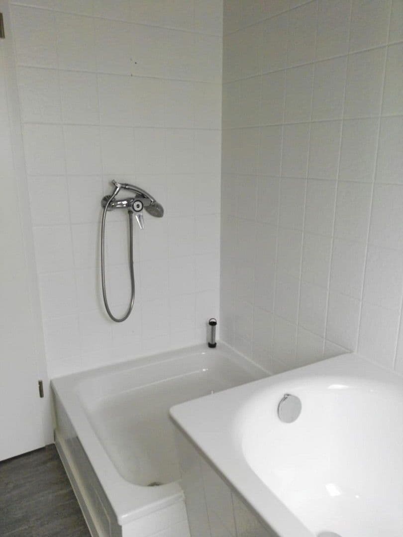 Prenájom bytu 6-izbový 160 m², Breite Str. 7, Algermissen, Dolné Sasko Prenájom bytu 6-izbový 160 m², Breite Str. 7, Algermissen, Dolné Sasko