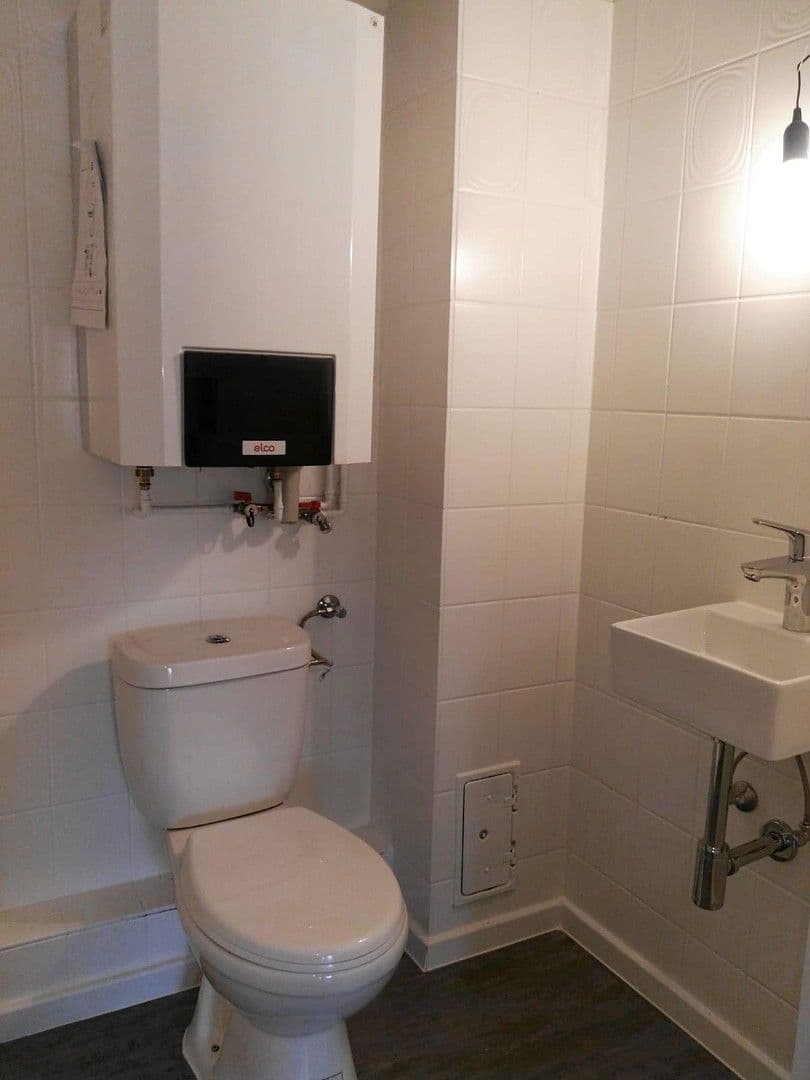 Prenájom bytu 6-izbový 160 m², Breite Str. 7, Algermissen, Dolné Sasko Prenájom bytu 6-izbový 160 m², Breite Str. 7, Algermissen, Dolné Sasko