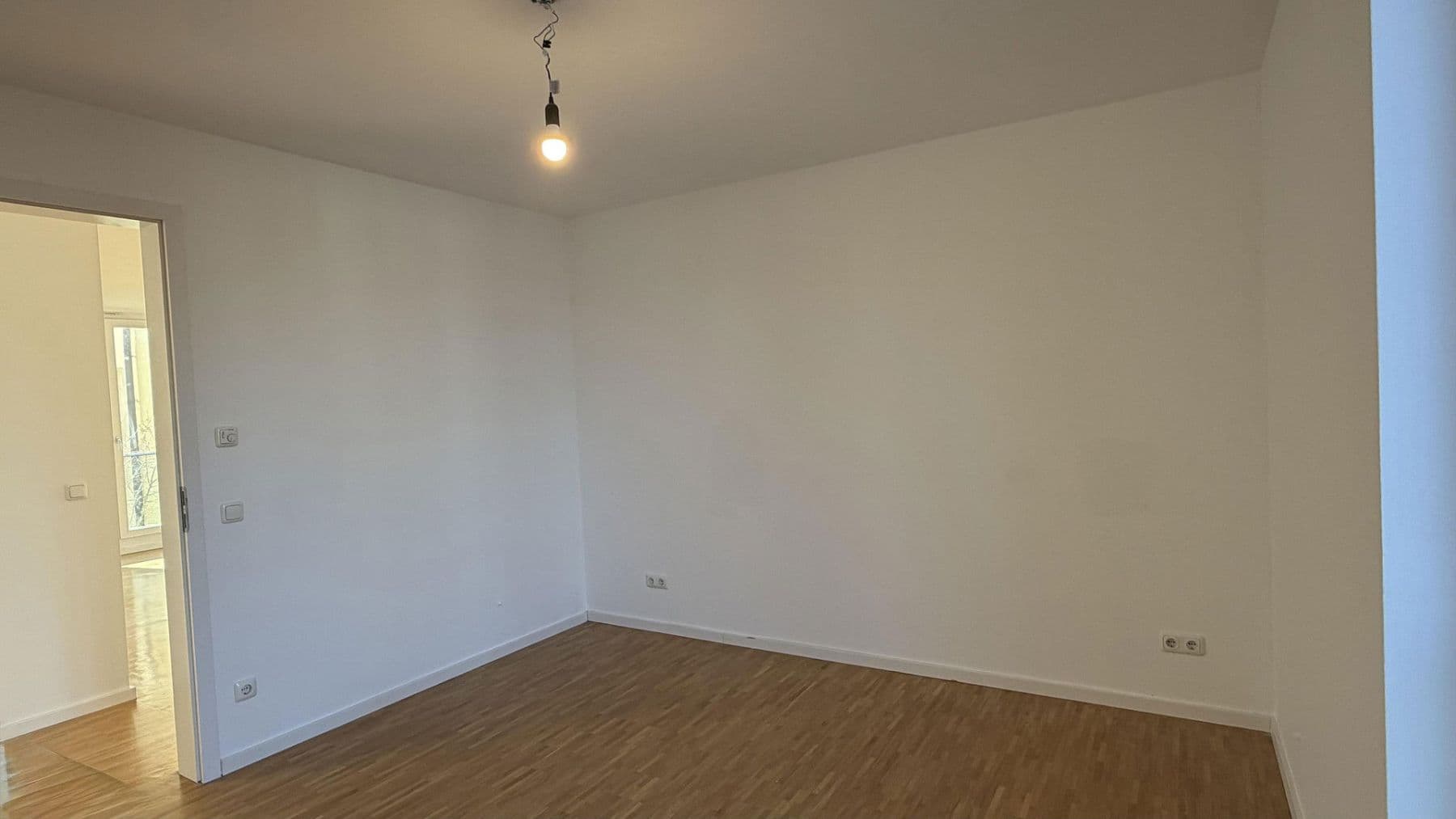 Predaj bytu 4-izbový 92 m², München, Bavorsko Predaj bytu 4-izbový 92 m², München, Bavorsko