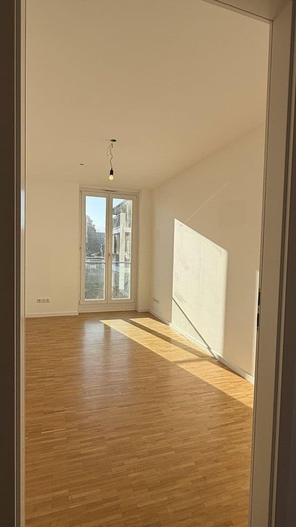 Predaj bytu 4-izbový 92 m², München, Bavorsko Predaj bytu 4-izbový 92 m², München, Bavorsko