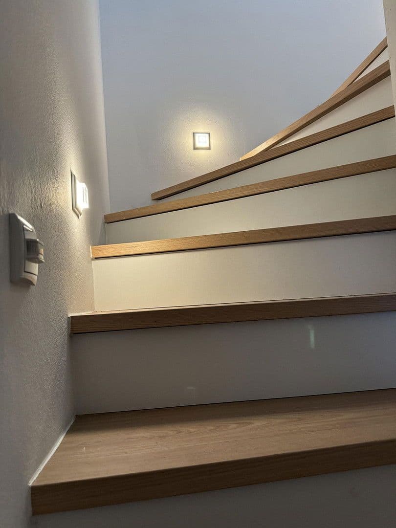 Prenájom domu 140 m², pozemek 175 m², Hamburg, Hamburg Prenájom domu 140 m², pozemek 175 m², Hamburg, Hamburg