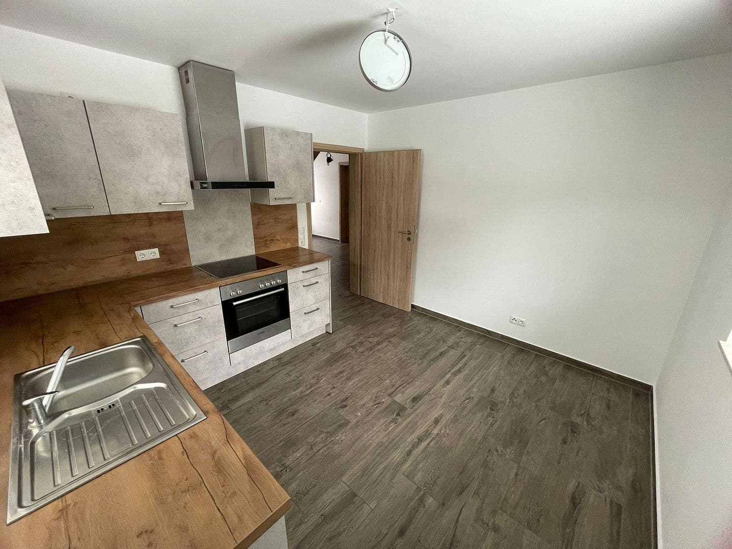 Prenájom domu 118 m², pozemek 576 m², Oldenburg in Holstein, Šlezvicko-Holštajnsko Prenájom domu 118 m², pozemek 576 m², Oldenburg in Holstein, Šlezvicko-Holštajnsko