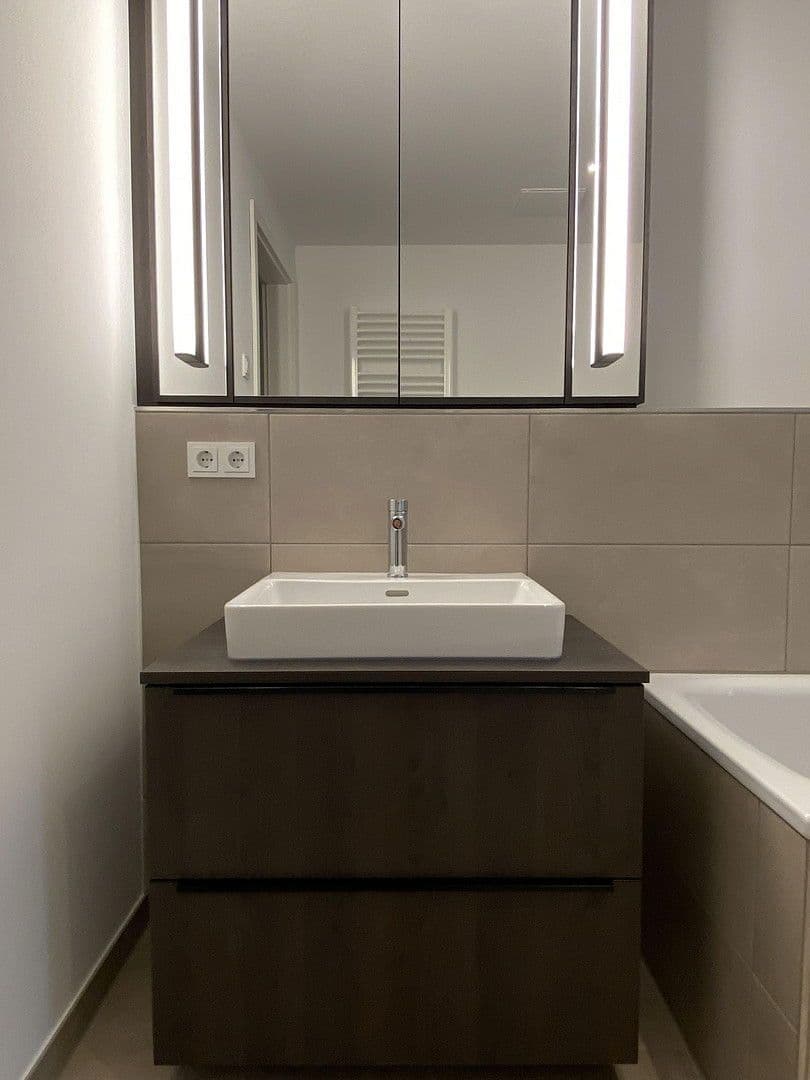 Prenájom bytu 4-izbový 112 m², Uhlenhorster Weg 31B, Hamburg, Hamburg Prenájom bytu 4-izbový 112 m², Uhlenhorster Weg 31B, Hamburg, Hamburg