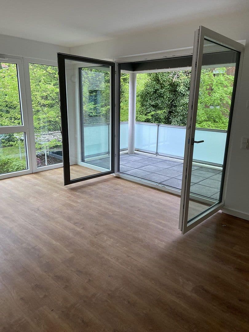 Prenájom bytu 4-izbový 112 m², Uhlenhorster Weg 31B, Hamburg, Hamburg Prenájom bytu 4-izbový 112 m², Uhlenhorster Weg 31B, Hamburg, Hamburg