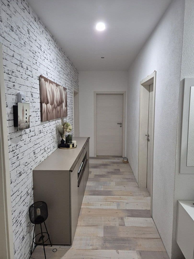 Predaj domu 140 m², pozemek 530 m², Winterbach, Bádensko-Wurttembersko Predaj domu 140 m², pozemek 530 m², Winterbach, Bádensko-Wurttembersko