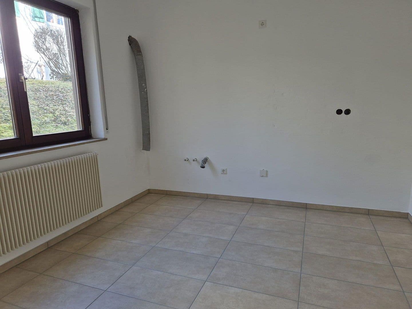 Prenájom bytu 3-izbový 78 m², Akazienweg 6, Schwäbisch Gmünd, Bádensko-Wurttembersko Prenájom bytu 3-izbový 78 m², Akazienweg 6, Schwäbisch Gmünd, Bádensko-Wurttembersko