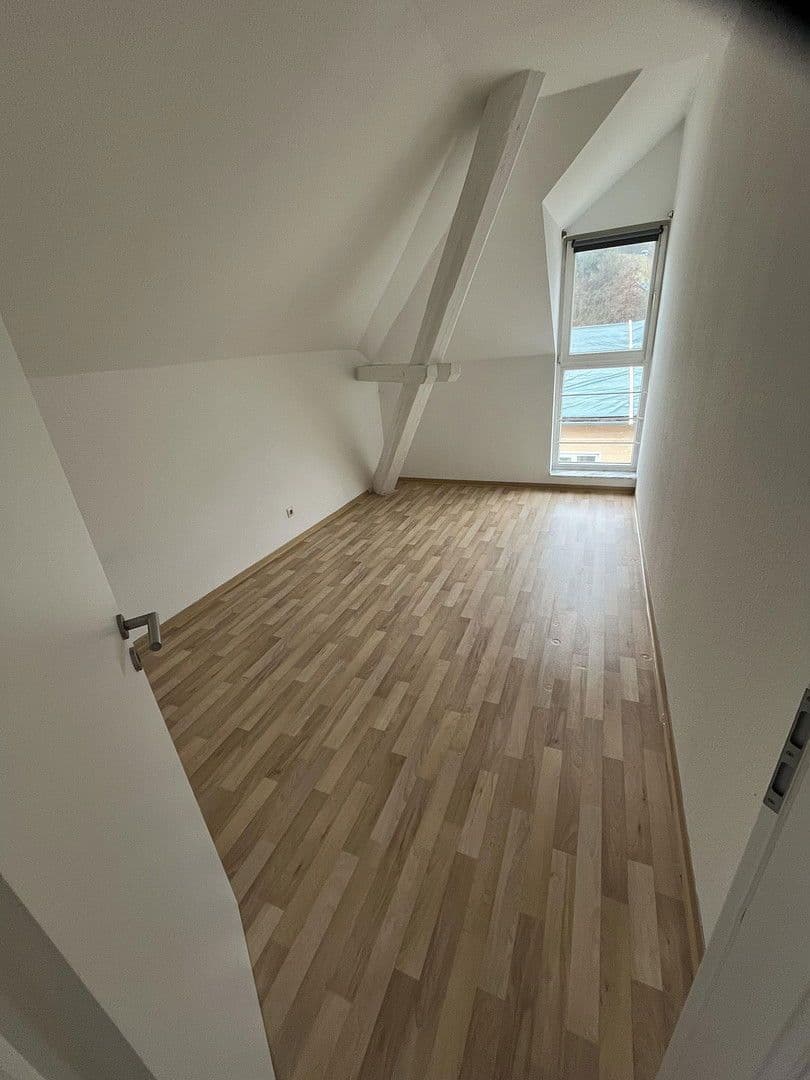 Prenájom bytu 3-izbový 62 m², Ingelfingen, Bádensko-Wurttembersko Prenájom bytu 3-izbový 62 m², Ingelfingen, Bádensko-Wurttembersko