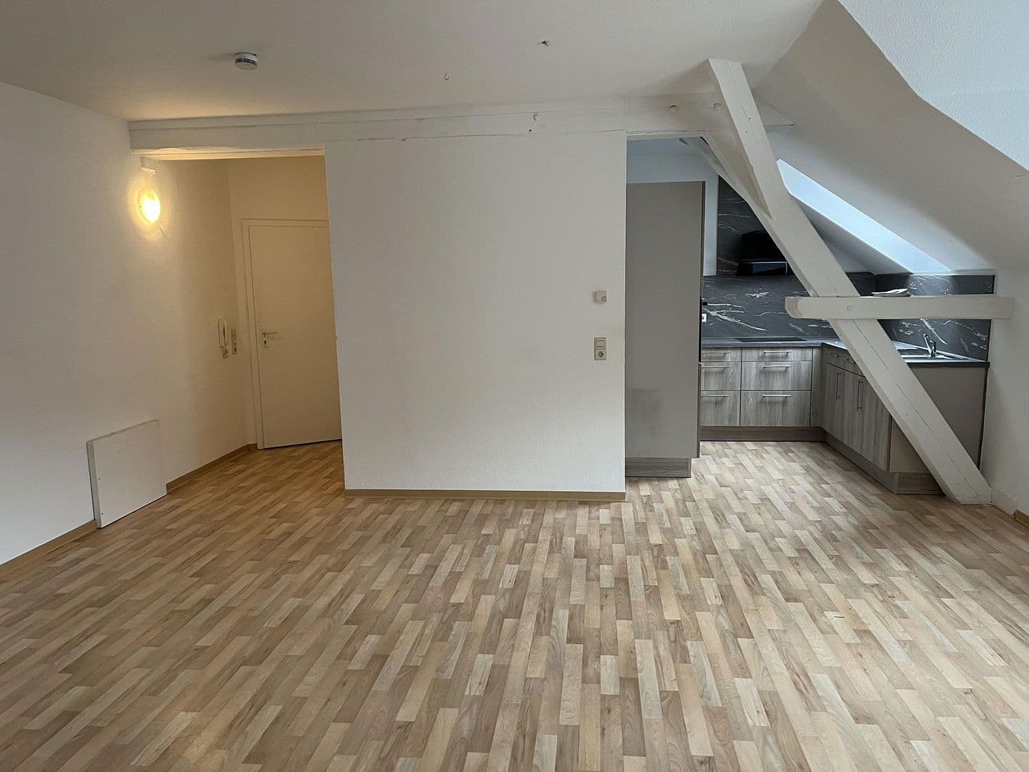 Prenájom bytu 3-izbový 62 m², Ingelfingen, Bádensko-Wurttembersko Prenájom bytu 3-izbový 62 m², Ingelfingen, Bádensko-Wurttembersko