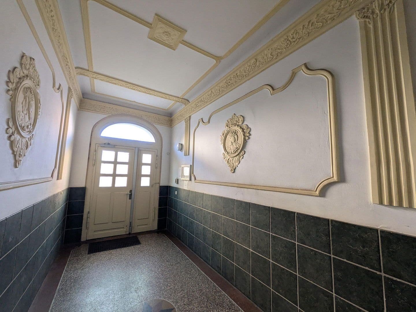 Predaj bytu 3-izbový 96 m², Berlin, Berlín Predaj bytu 3-izbový 96 m², Berlin, Berlín