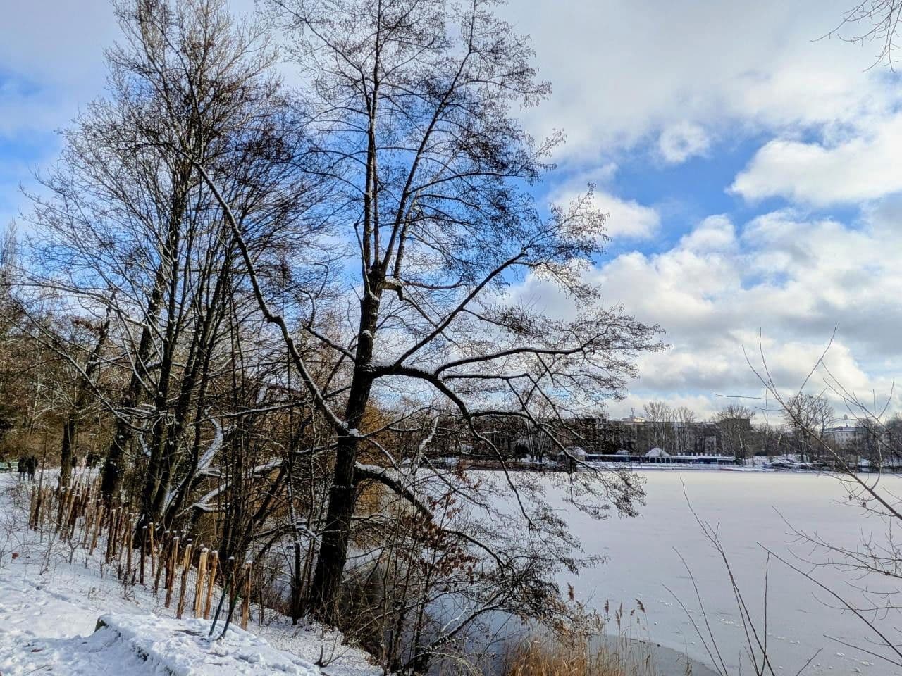 Predaj bytu 3-izbový 96 m², Berlin, Berlín Predaj bytu 3-izbový 96 m², Berlin, Berlín