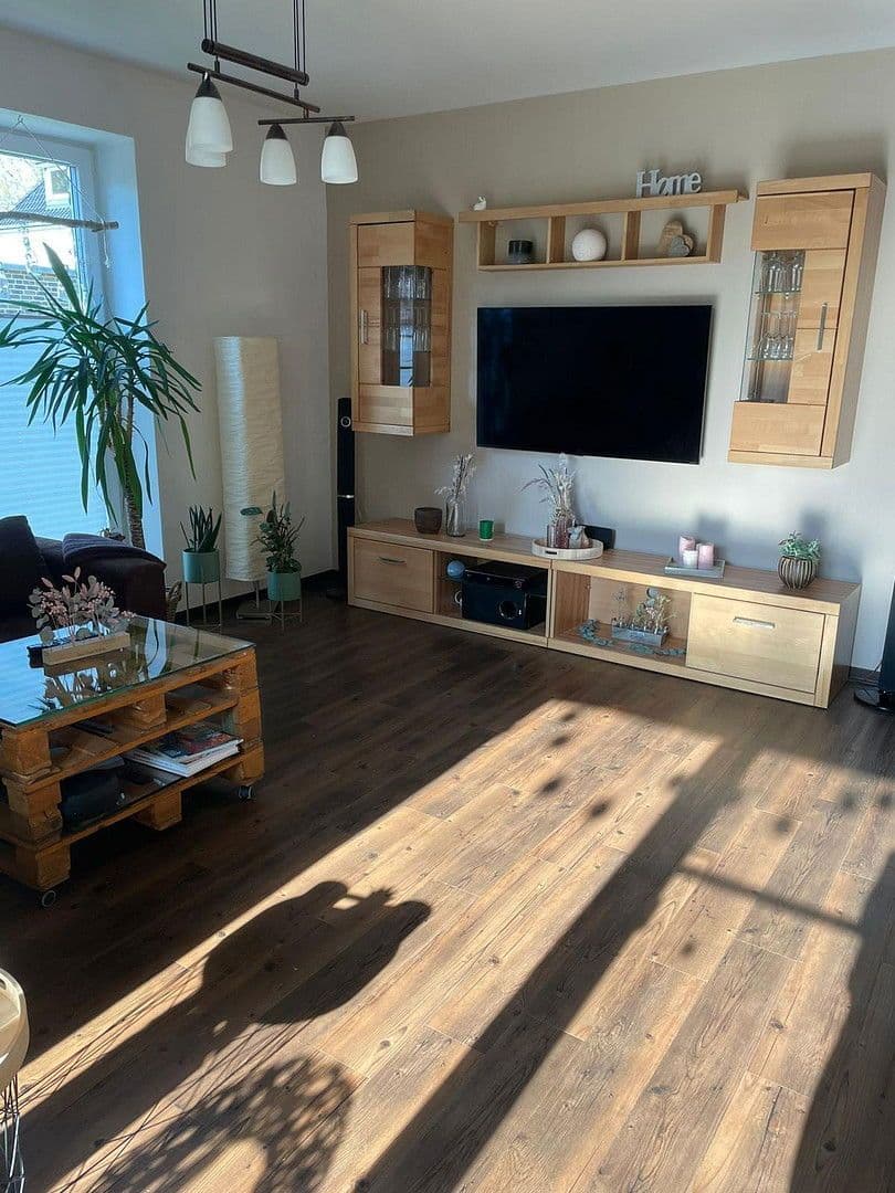 Predaj bytu 3-izbový 86 m², Nienburger Straße 72, Sulingen, Dolné Sasko Predaj bytu 3-izbový 86 m², Nienburger Straße 72, Sulingen, Dolné Sasko