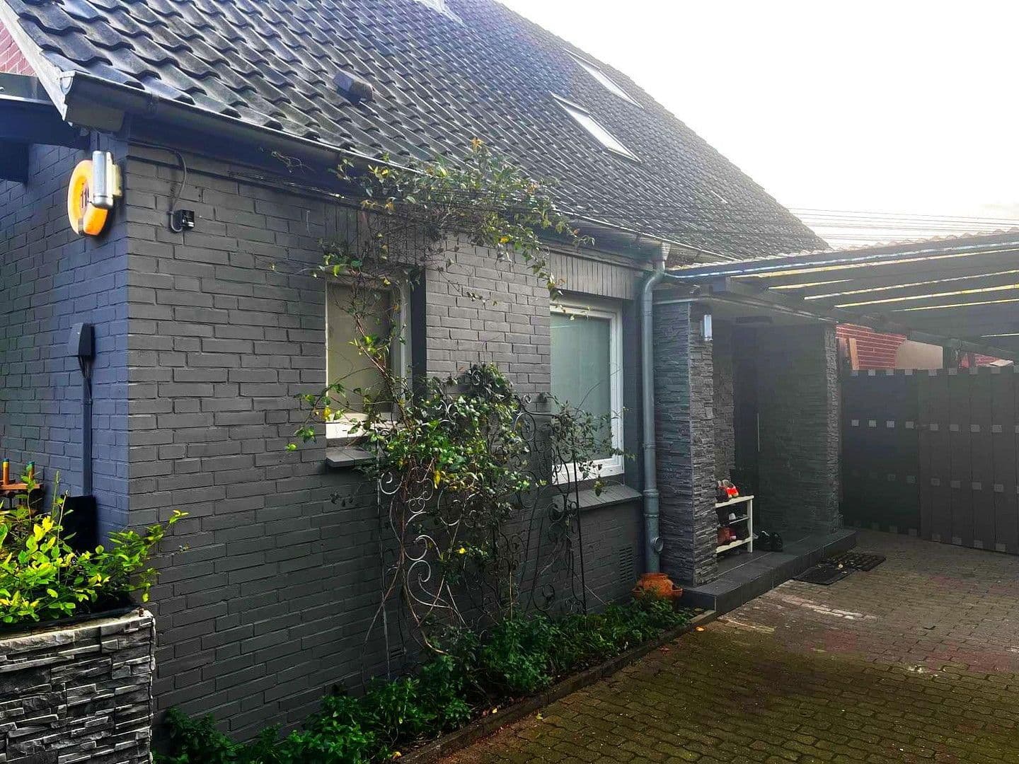 Predaj domu 220 m², pozemek 550 m², Tangstedt, Šlezvicko-Holštajnsko Predaj domu 220 m², pozemek 550 m², Tangstedt, Šlezvicko-Holštajnsko