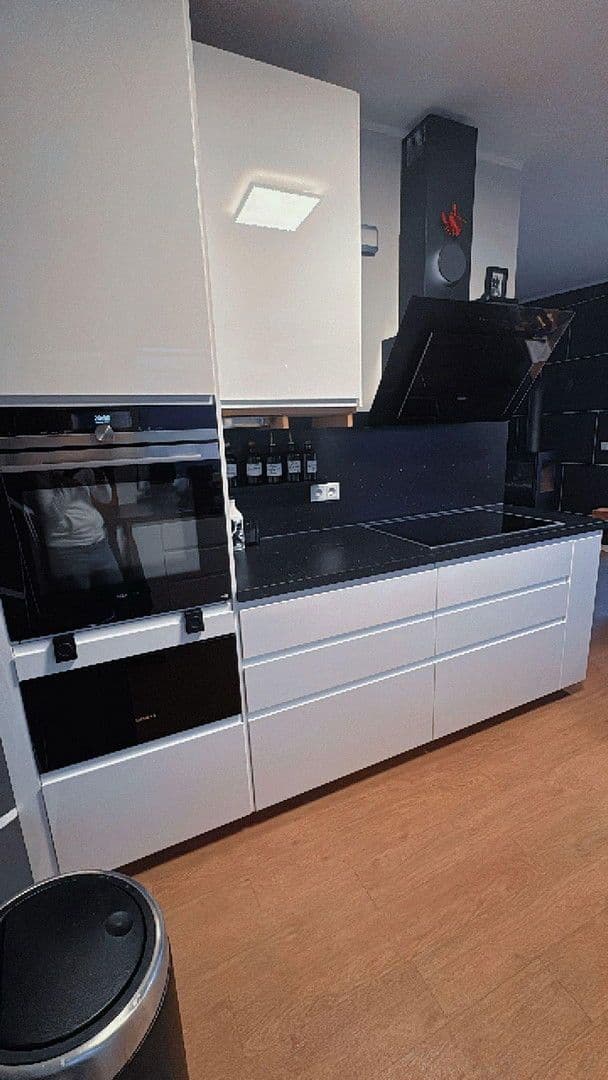 Prenájom bytu 3-izbový 120 m², Kolbermoor, Bavorsko Prenájom bytu 3-izbový 120 m², Kolbermoor, Bavorsko