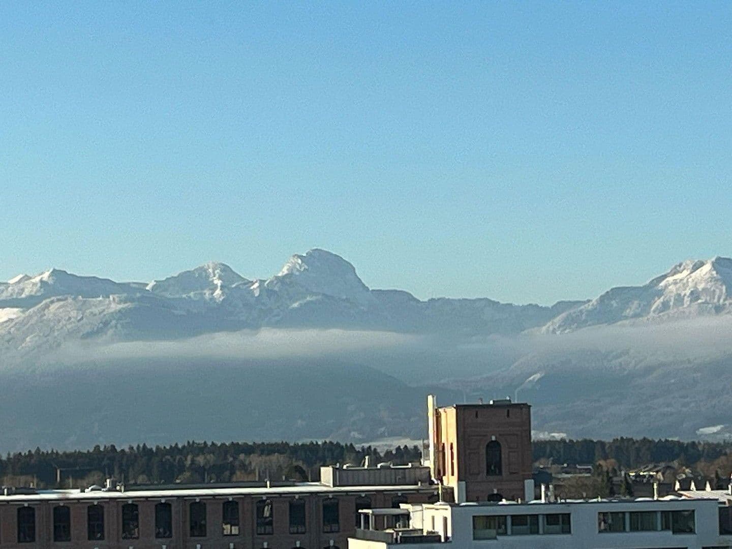 Prenájom bytu 3-izbový 120 m², Kolbermoor, Bavorsko Prenájom bytu 3-izbový 120 m², Kolbermoor, Bavorsko