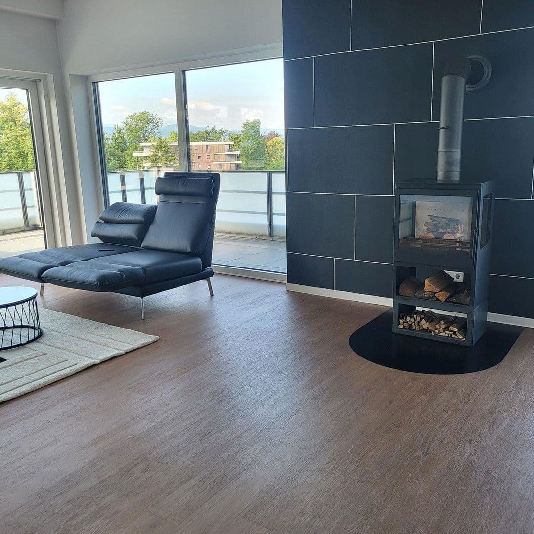 Prenájom bytu 3-izbový 120 m², Kolbermoor, Bavorsko Prenájom bytu 3-izbový 120 m², Kolbermoor, Bavorsko