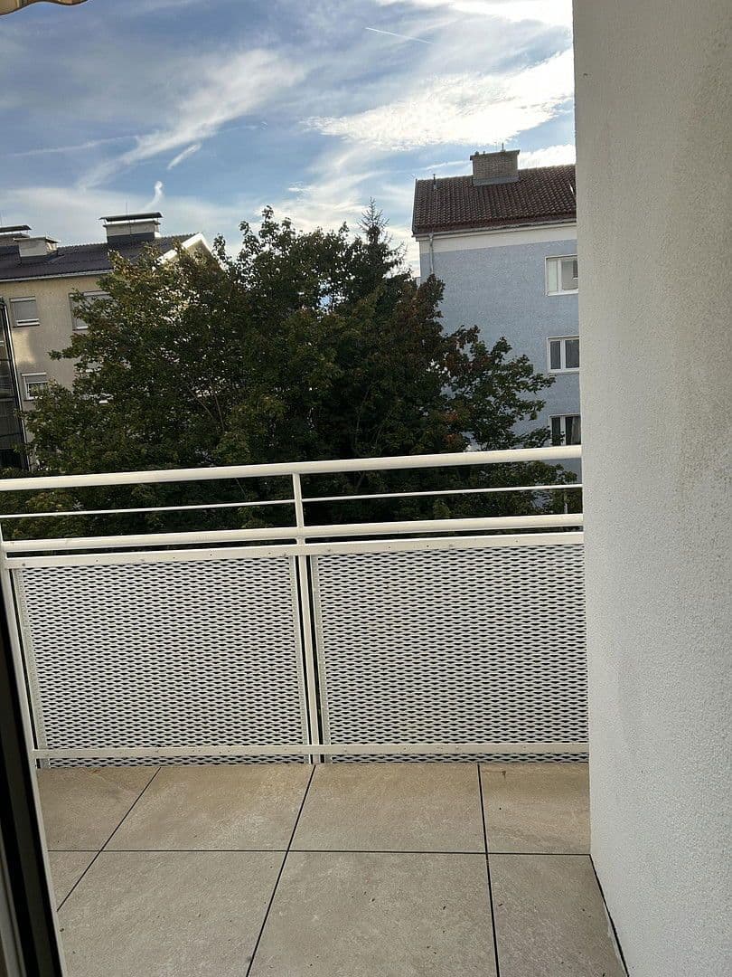 Prenájom bytu 3-izbový 66 m², Innsbruck, Tirolsko Prenájom bytu 3-izbový 66 m², Innsbruck, Tirolsko