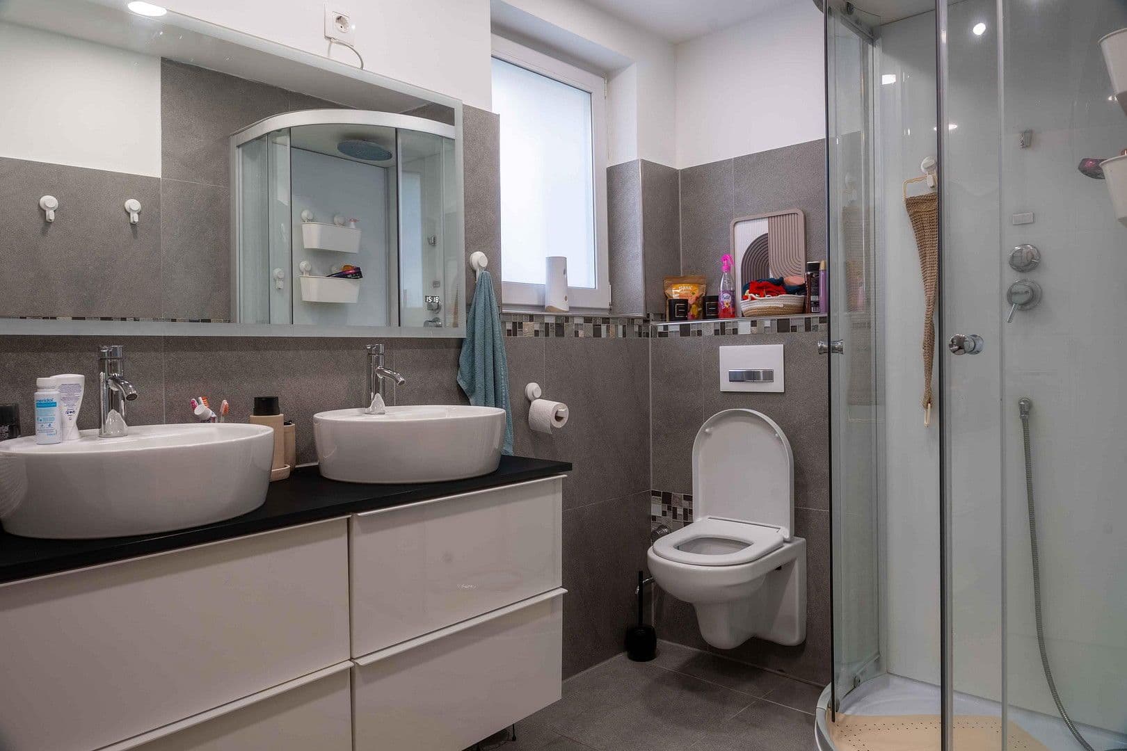 Predaj domu 130 m², pozemek 350 m², Seelze, Dolné Sasko Predaj domu 130 m², pozemek 350 m², Seelze, Dolné Sasko