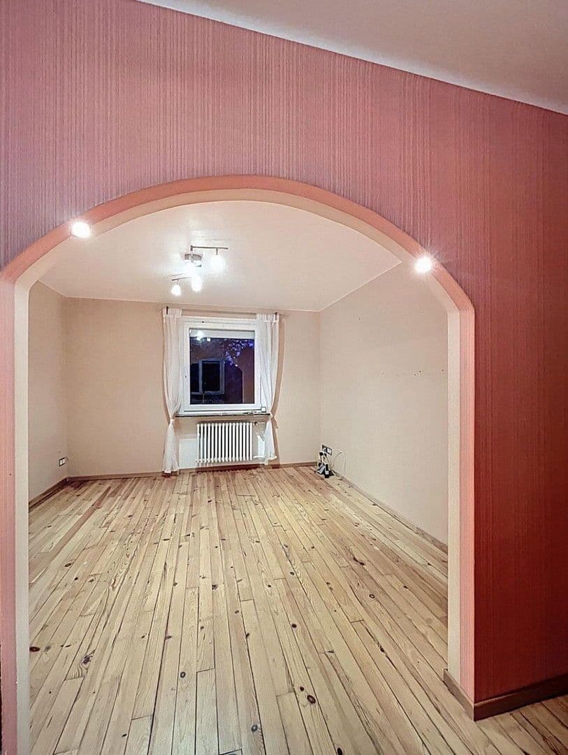 Predaj domu 138 m², pozemek 300 m², Sankt Ingbert, Sársko Predaj domu 138 m², pozemek 300 m², Sankt Ingbert, Sársko